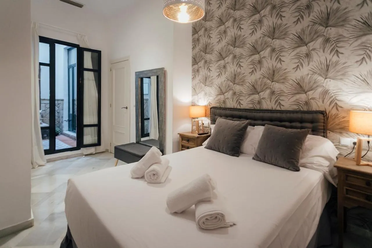 Tu Casa Con Patio En La Alameda Apartment Seville