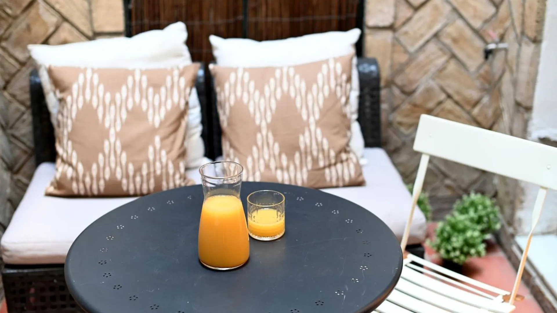 Tu Casa Con Patio En La Alameda Apartment Seville Spain